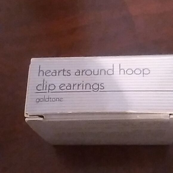 1991 Avon Earrings - Picture 4 of 5